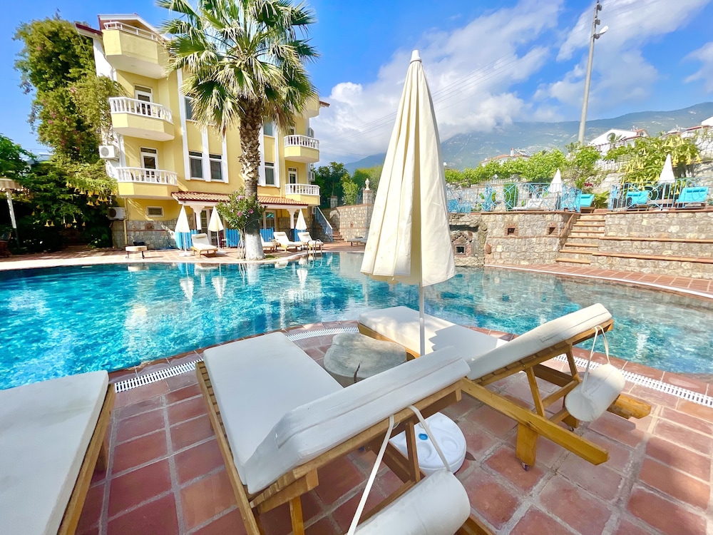 Mountain Valley Apart Hotel & Villas 24/50