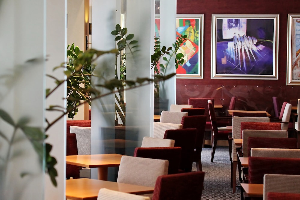 Holiday Inn Express Southampton M27 Junction 7 34/50