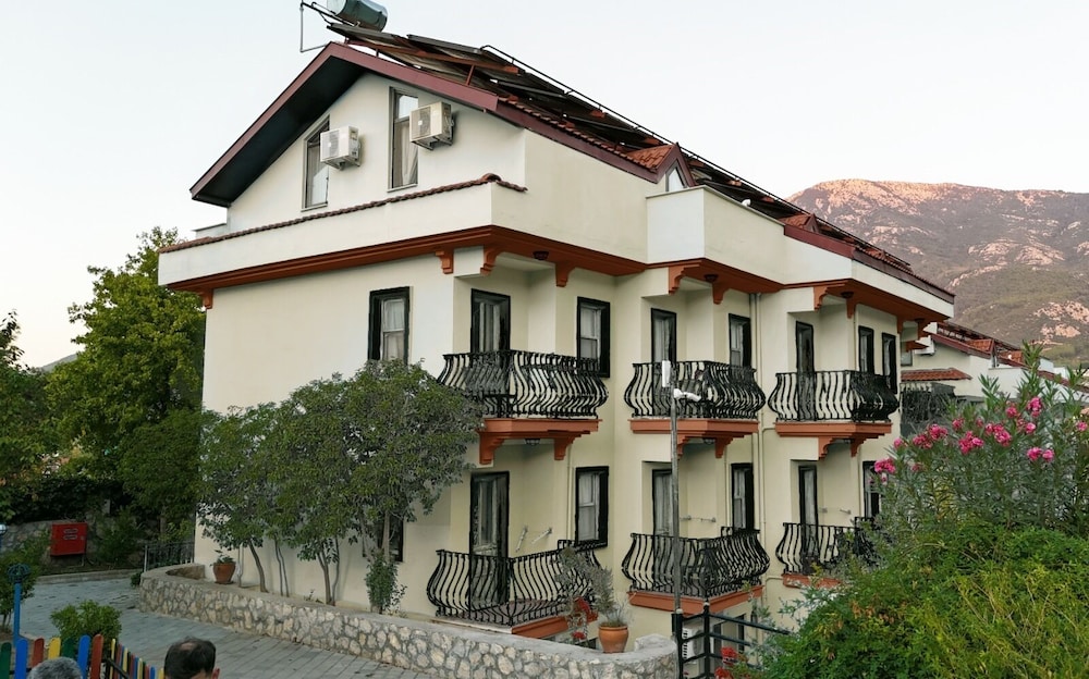 Casa De Levissi Hotel 5/68