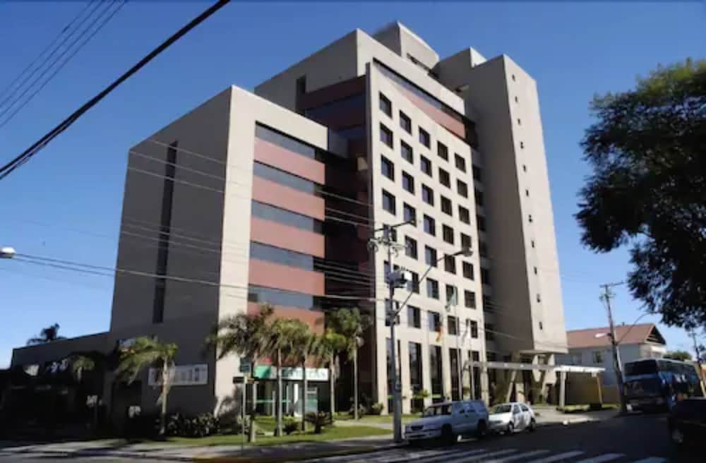 Tri Hotel Executive Caxias 3/25