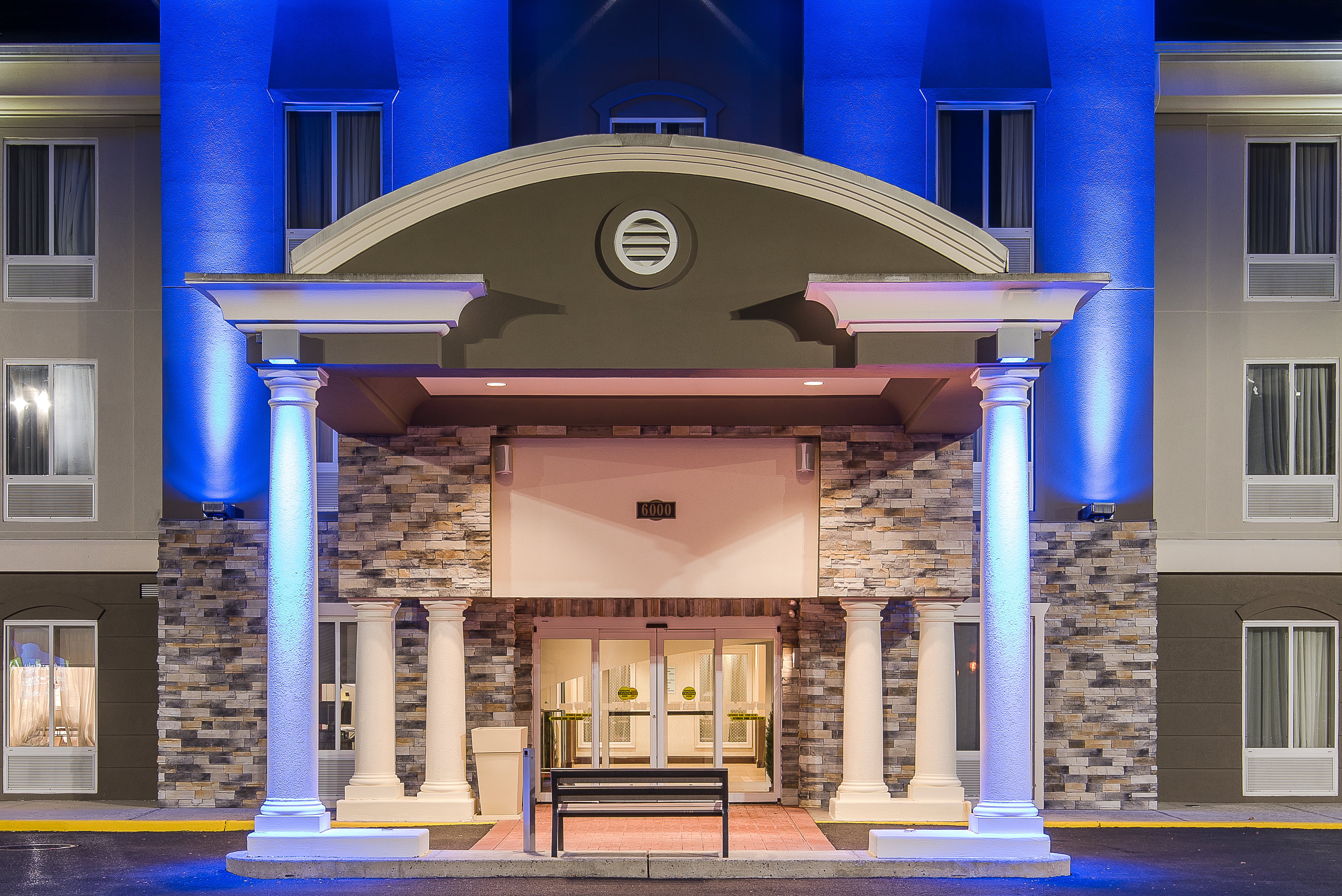 Holiday Inn Express Suites Philadelphia Mt Laurel 4/54