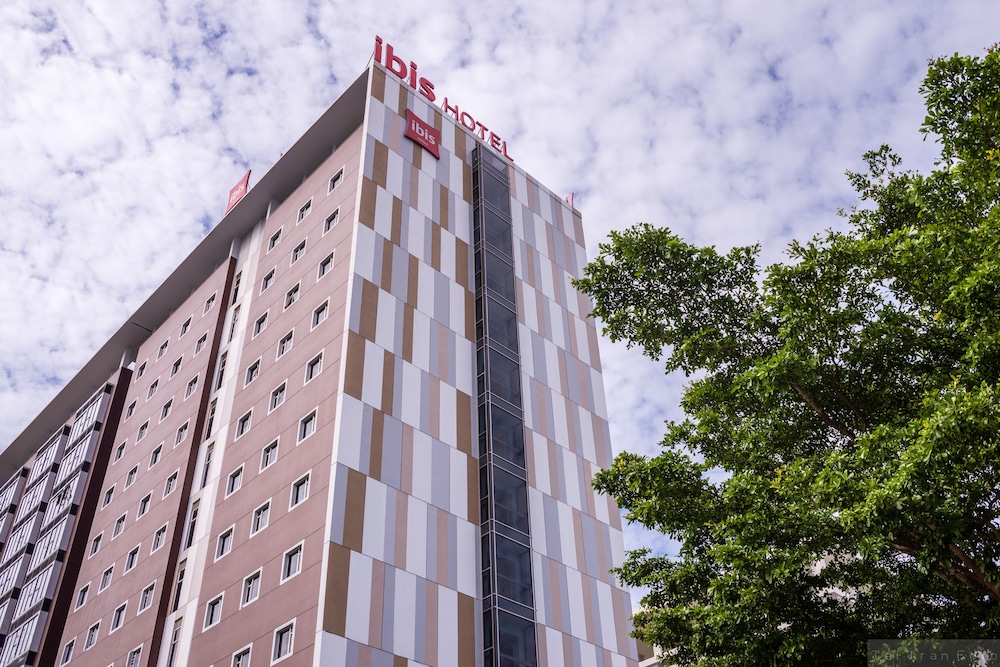 Ibis Saigon South 5/50