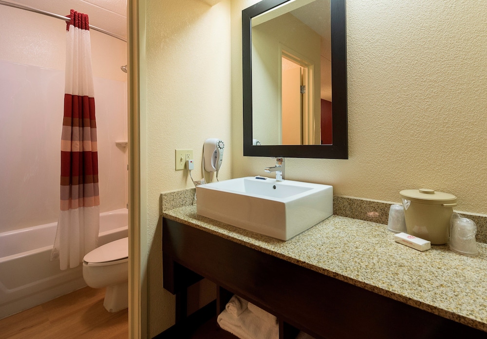 Red Roof Inn Washington Pa 12/21