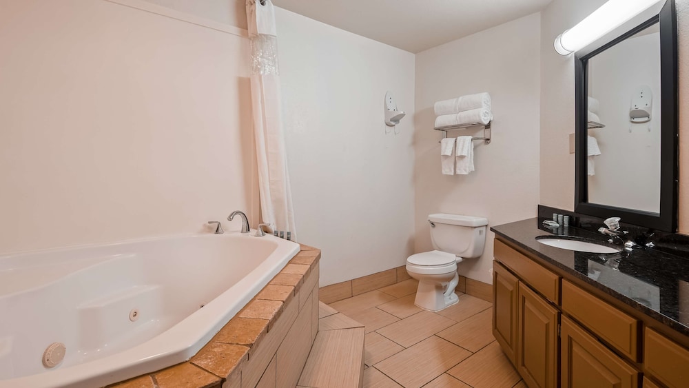 Best Western Windsor Suites 20/32