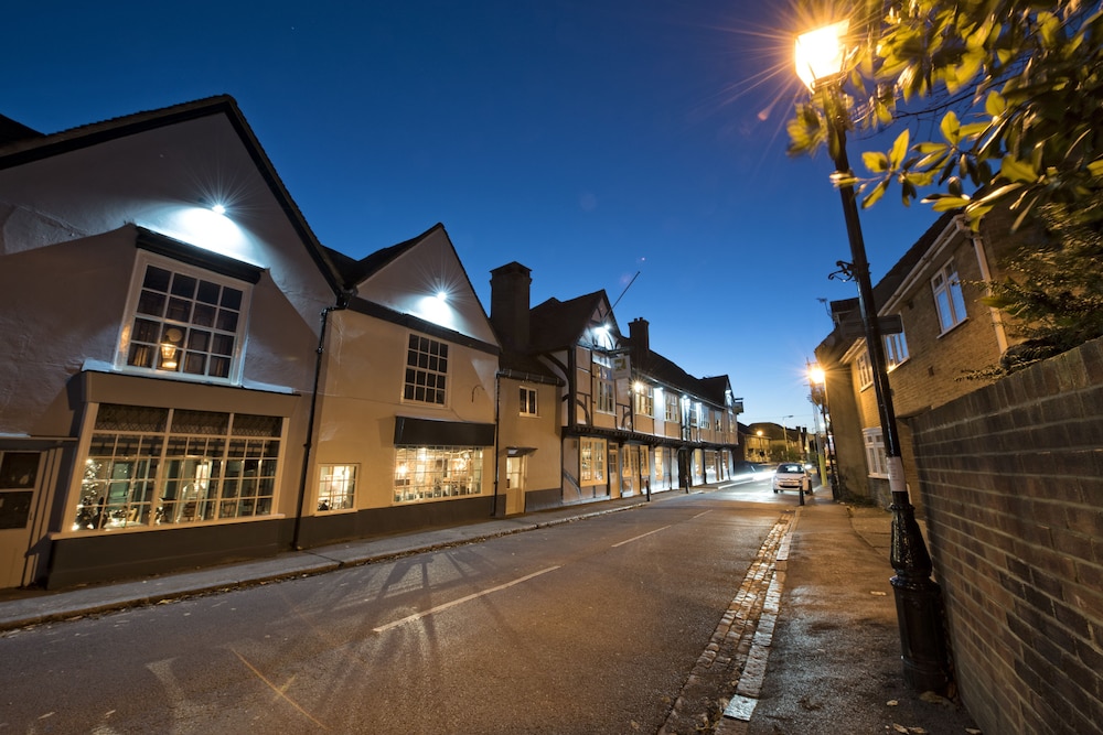 The Ostrich Inn 6/50
