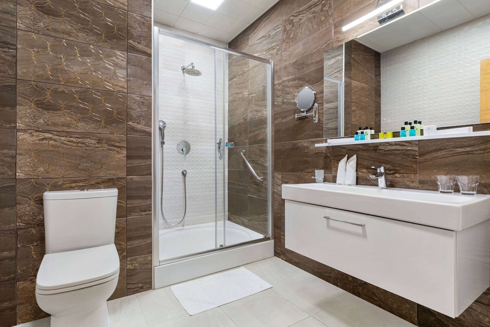Wyndham Baku 49/50