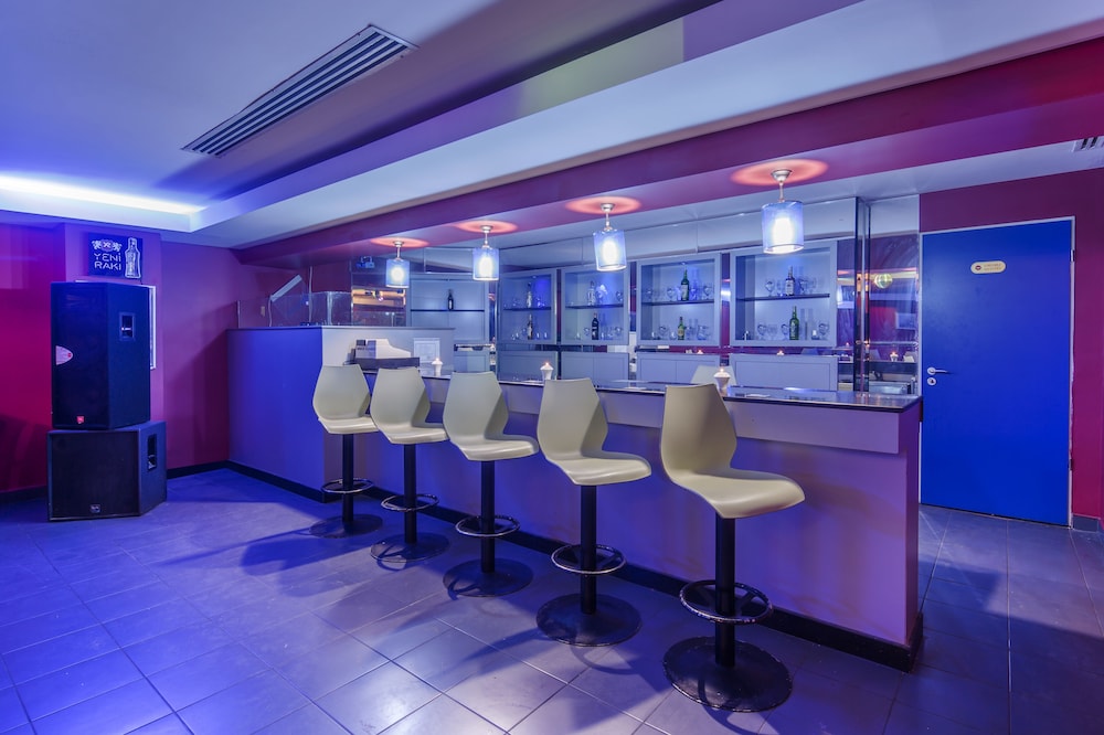 Palan Hotel 40/54