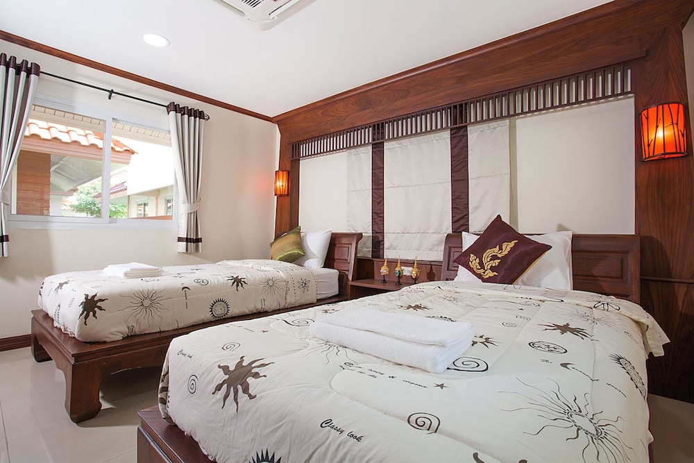Baan Thai Lanna Pattaya 24/76
