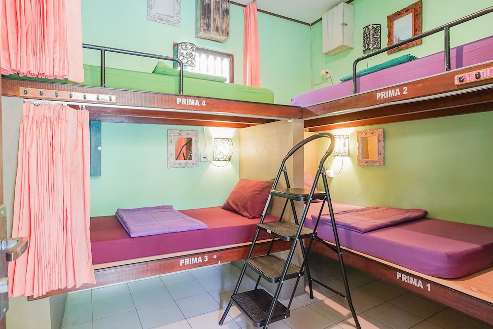 Padi-Padi Backpackers Home 36/50