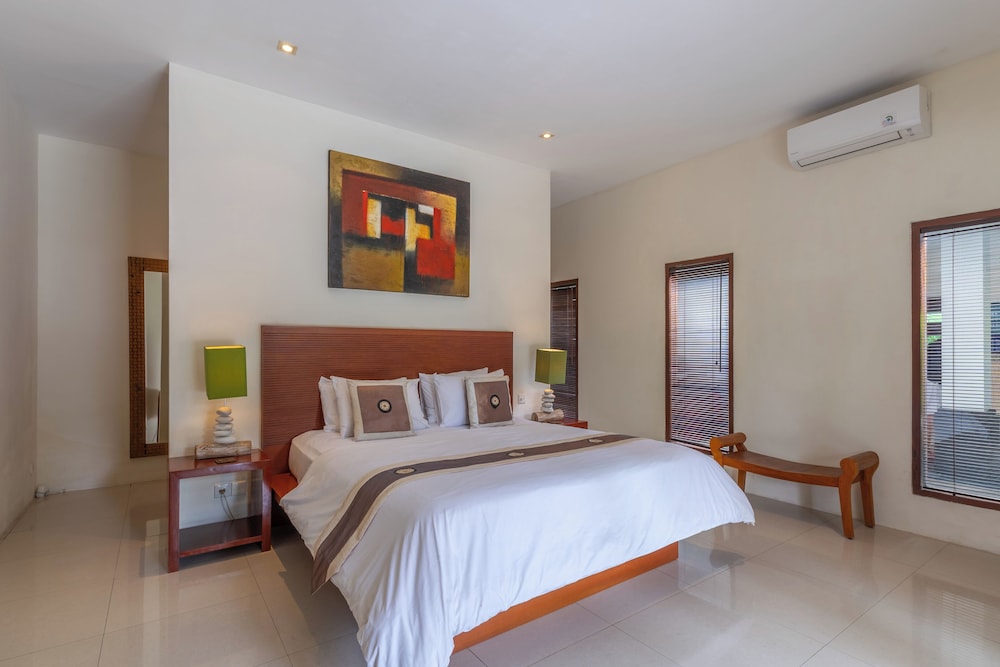 Anyar Estate 9/50