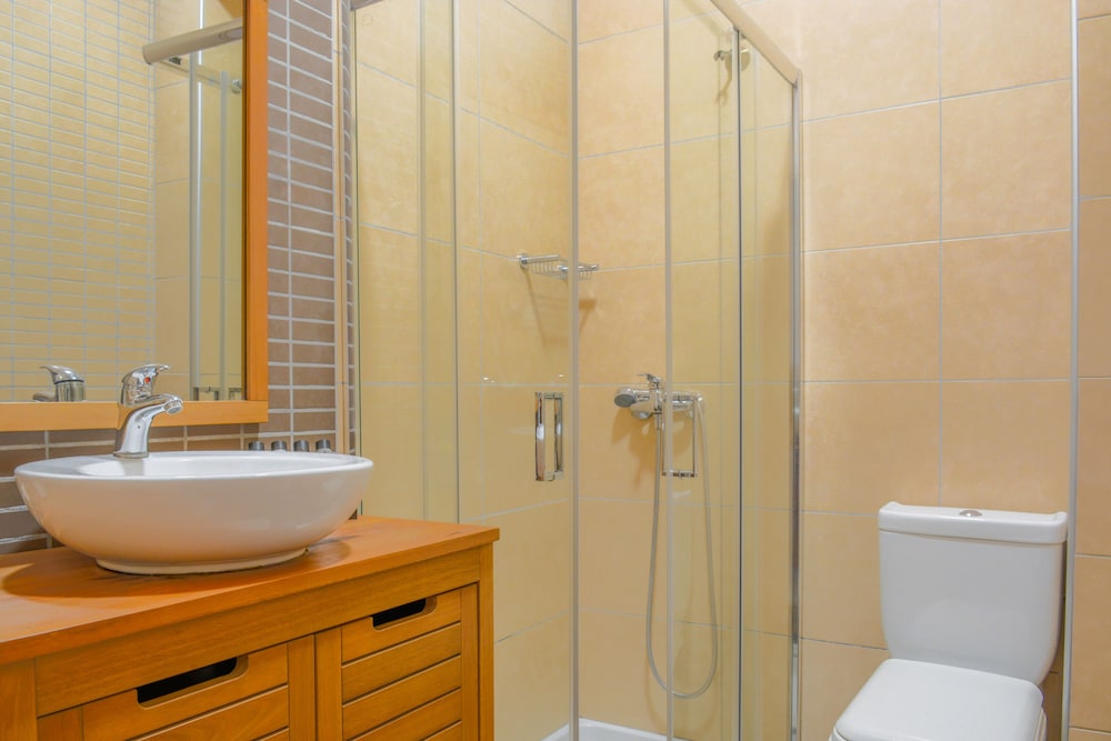 Guesthouse Monastiri 48/50