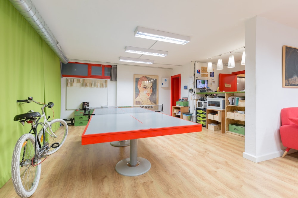 Tomate Rooms 27/50
