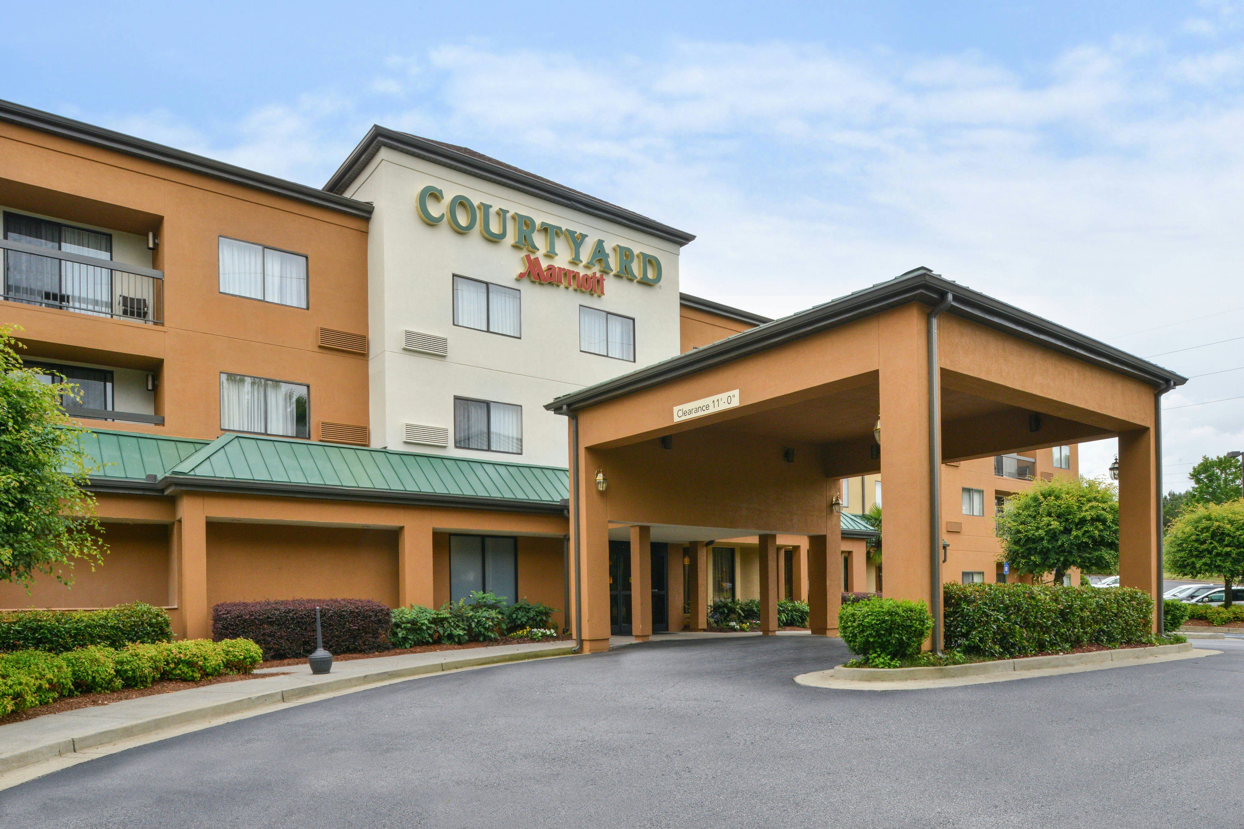Courtyard Atlanta Suwanee 18/20
