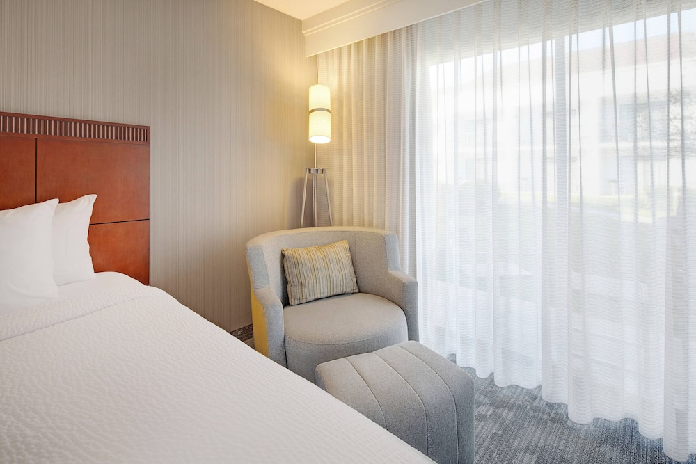Courtyard by Marriott Southfield 13/54