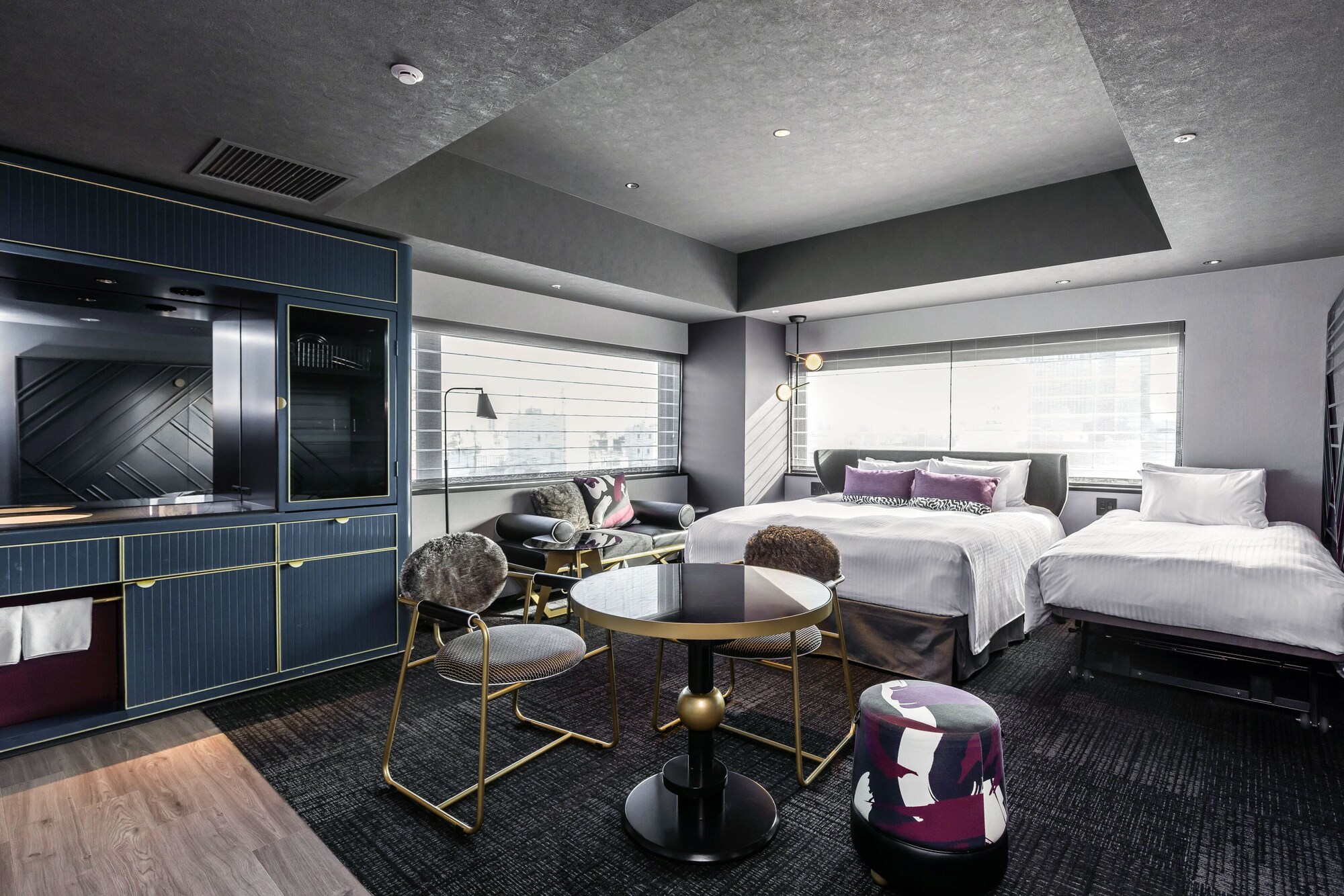 Family, Privilege, Queen Bed, Sofa, Washing Machine