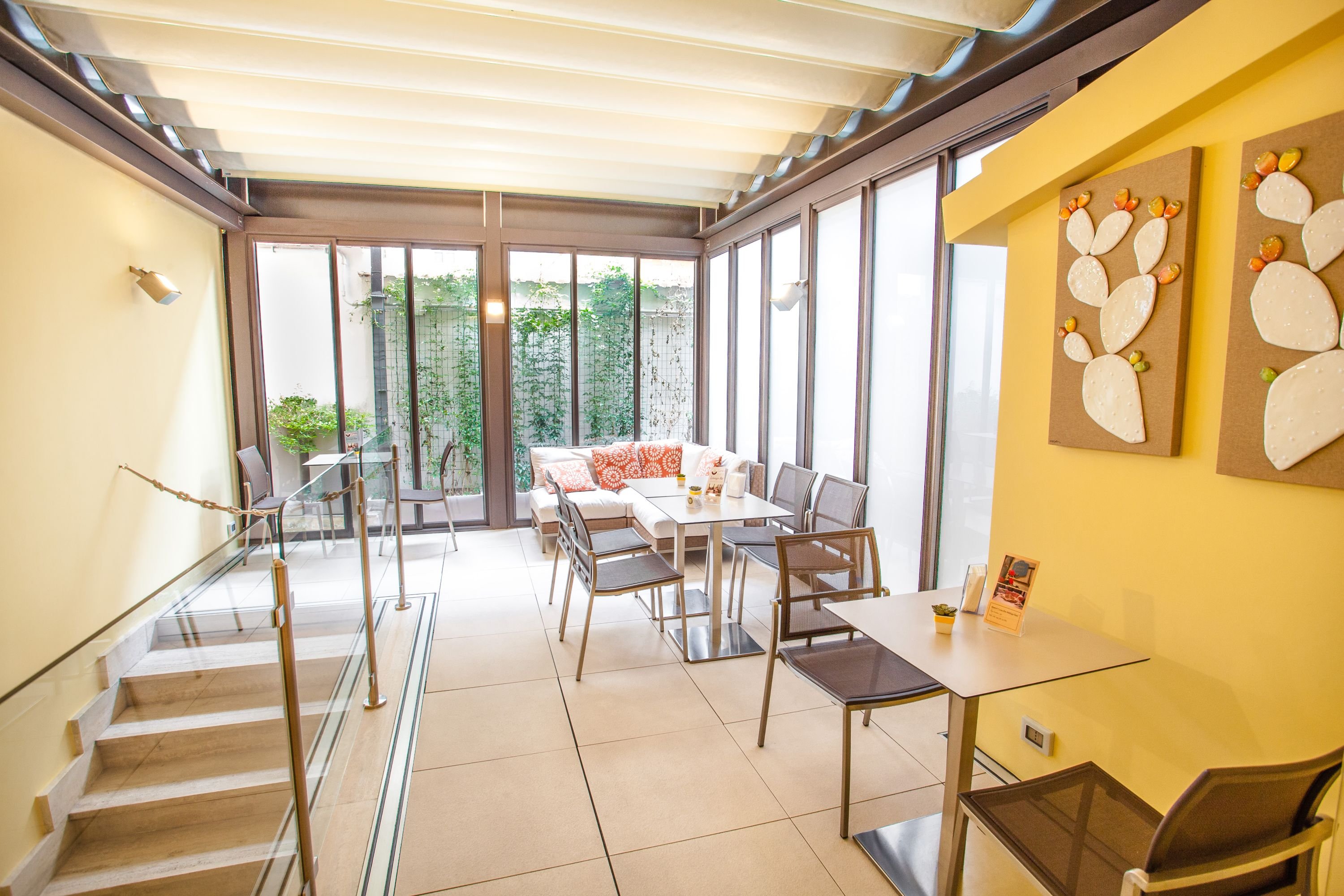 Camelia Hotel 46/56