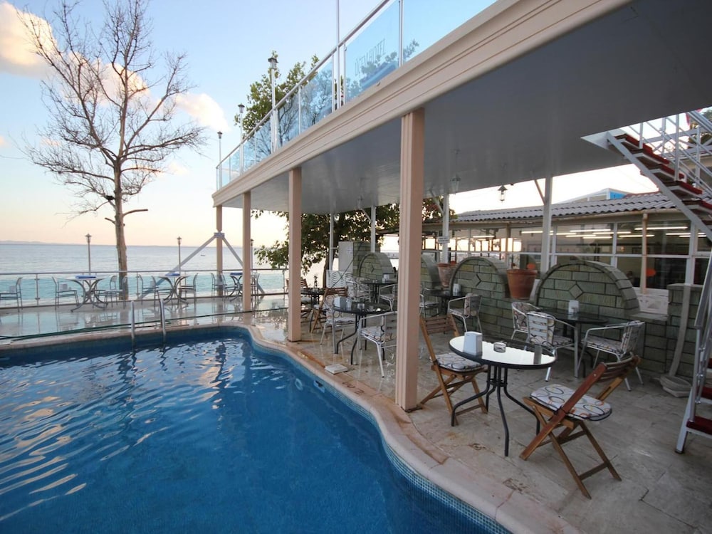 Ucem Hotel Golden Sea 7/19