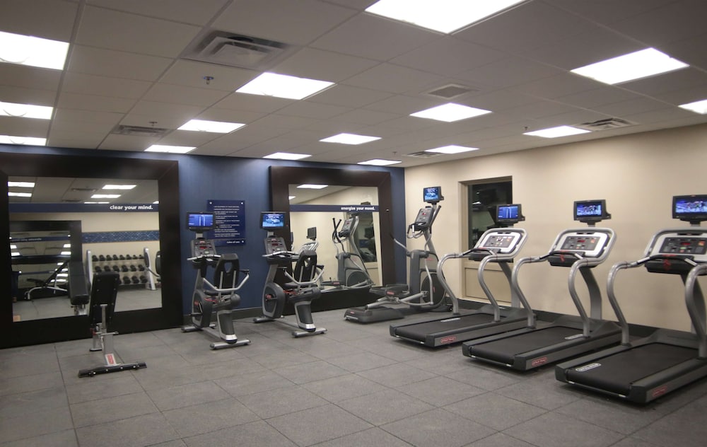 Hampton Inn Lexington Medical Center 17/34