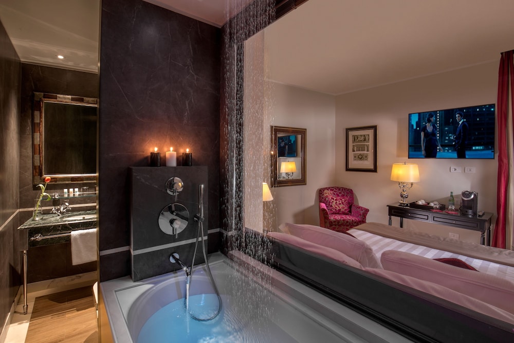 Hotel Monte Cenci 26/46