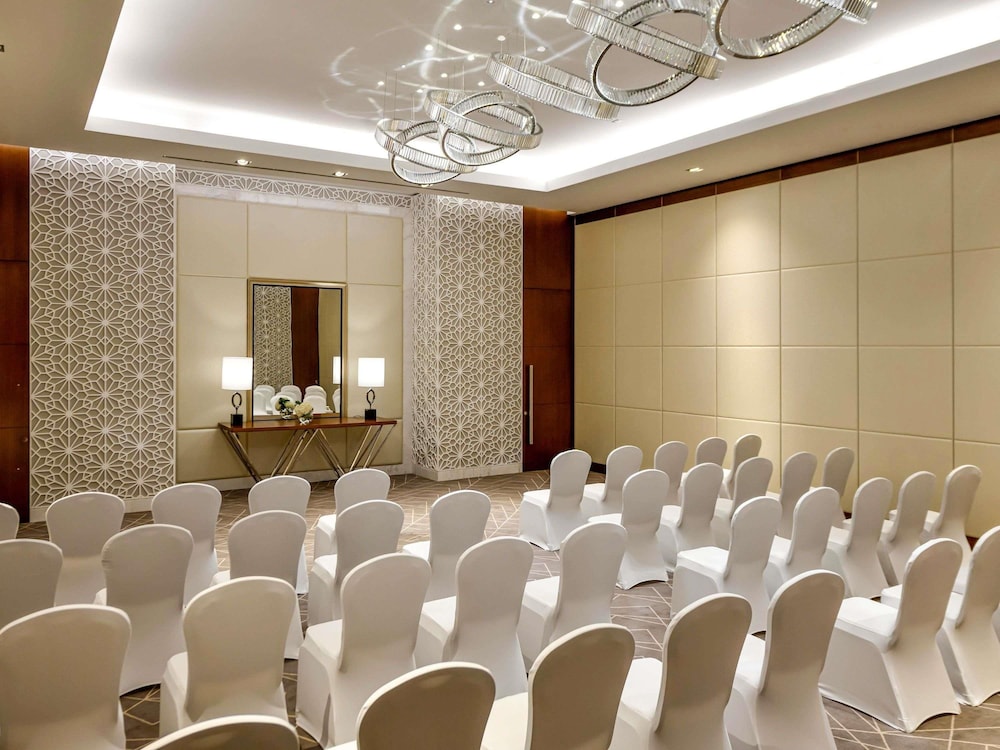 Grand Mercure Dubai City 39/49