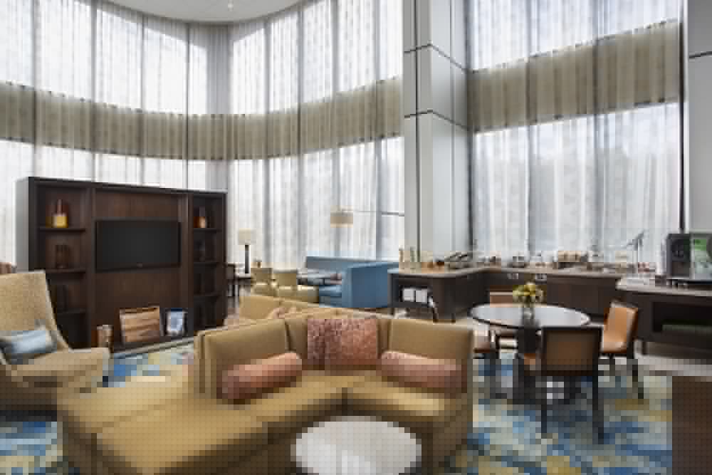 Marriott Teaneck at Glenpointe 33/37
