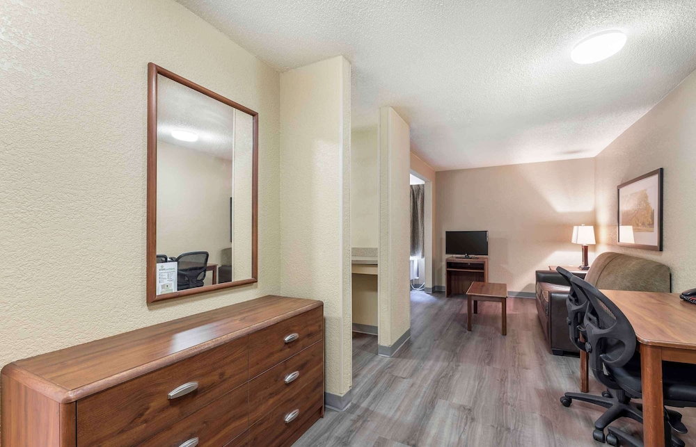 Extended Stay America - Wichita - East 30/53
