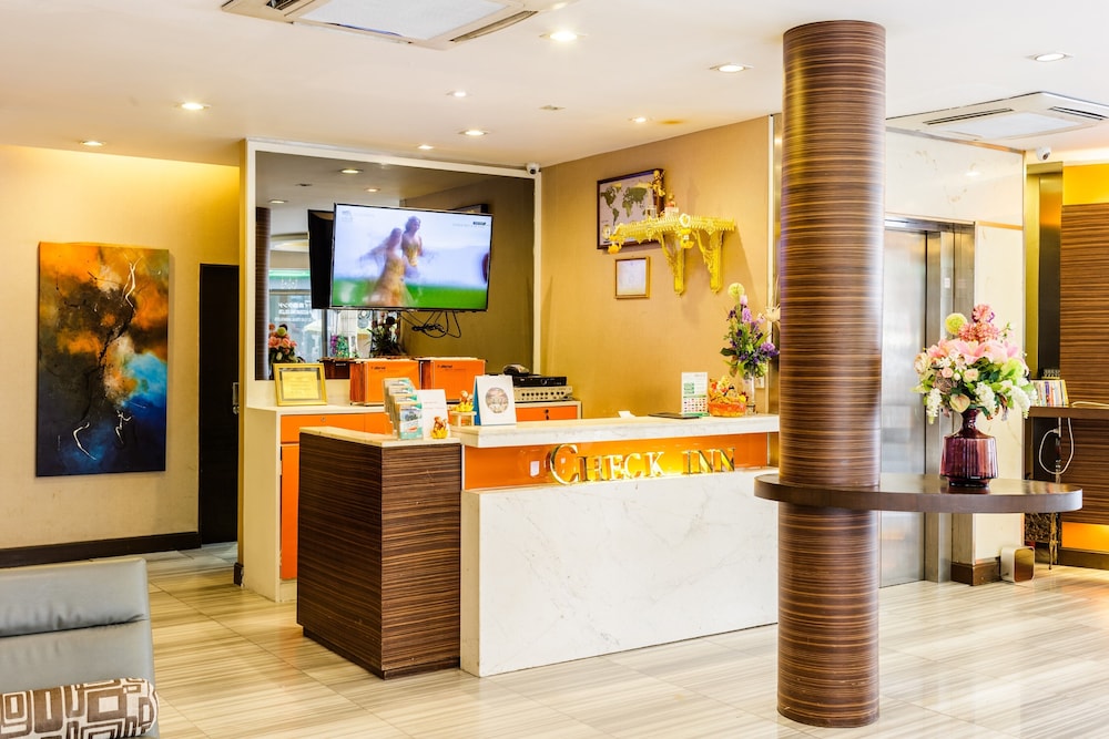 Arawana Express Phrom Phong (ex. Icheck Inn Regency Sukhumvit) 9/52