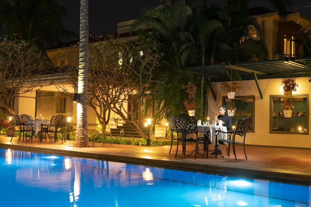 SUNRAY VILLAGE RESORT 1/33