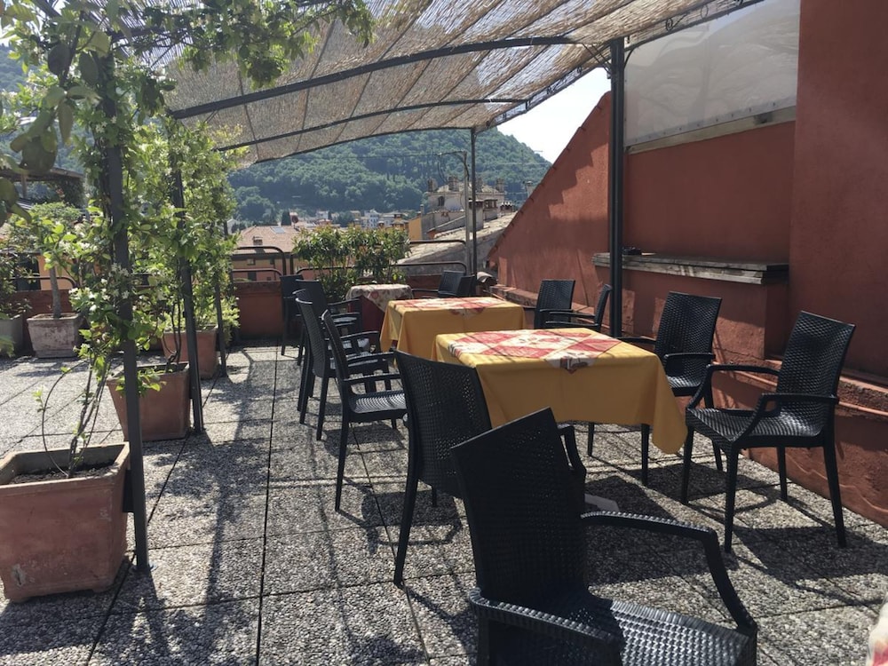 Hotel Cortina 37/44