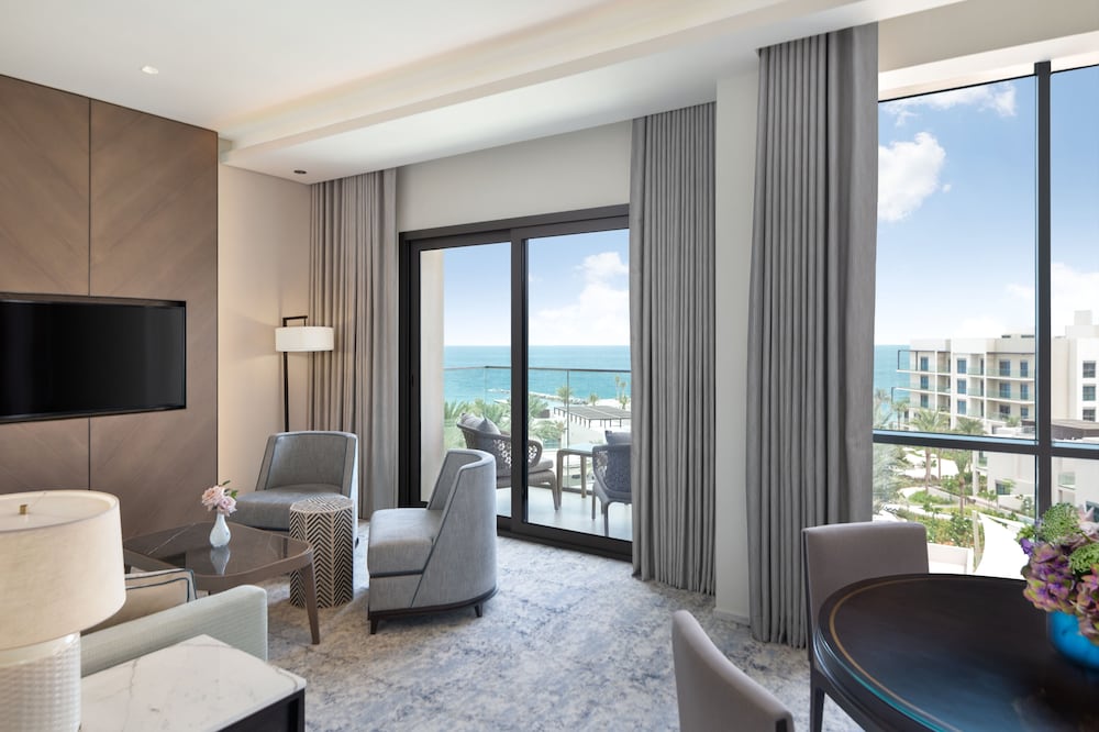 Address Beach Resort Fujairah 25/50