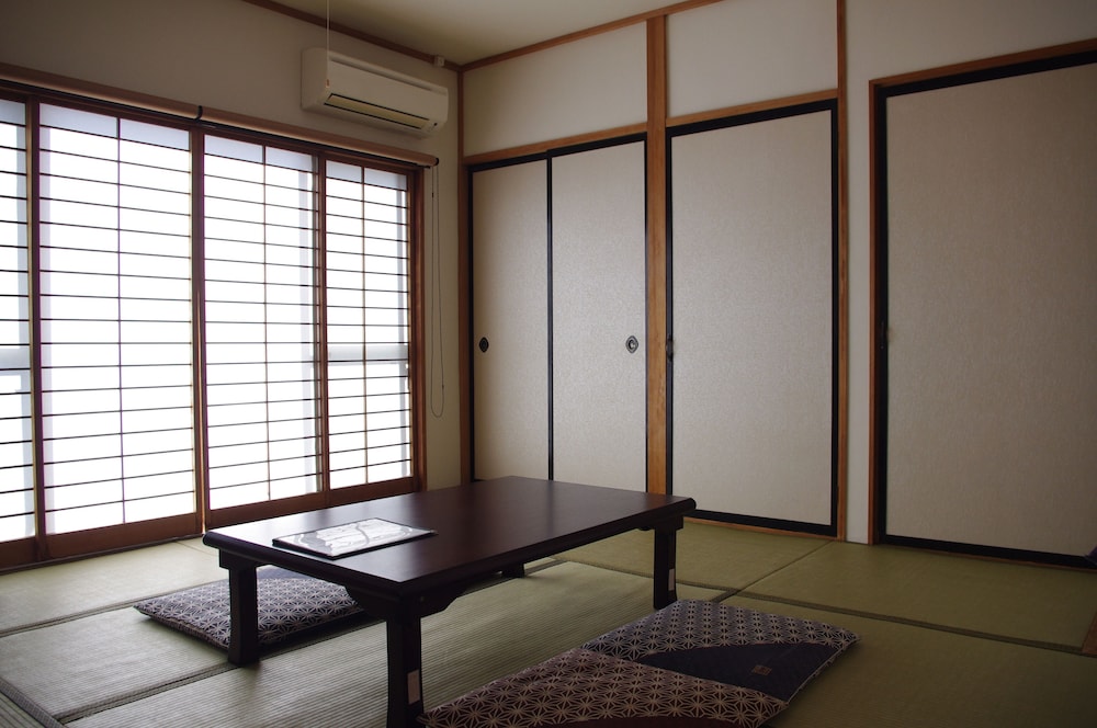 K S House Mt Fuji 40/68