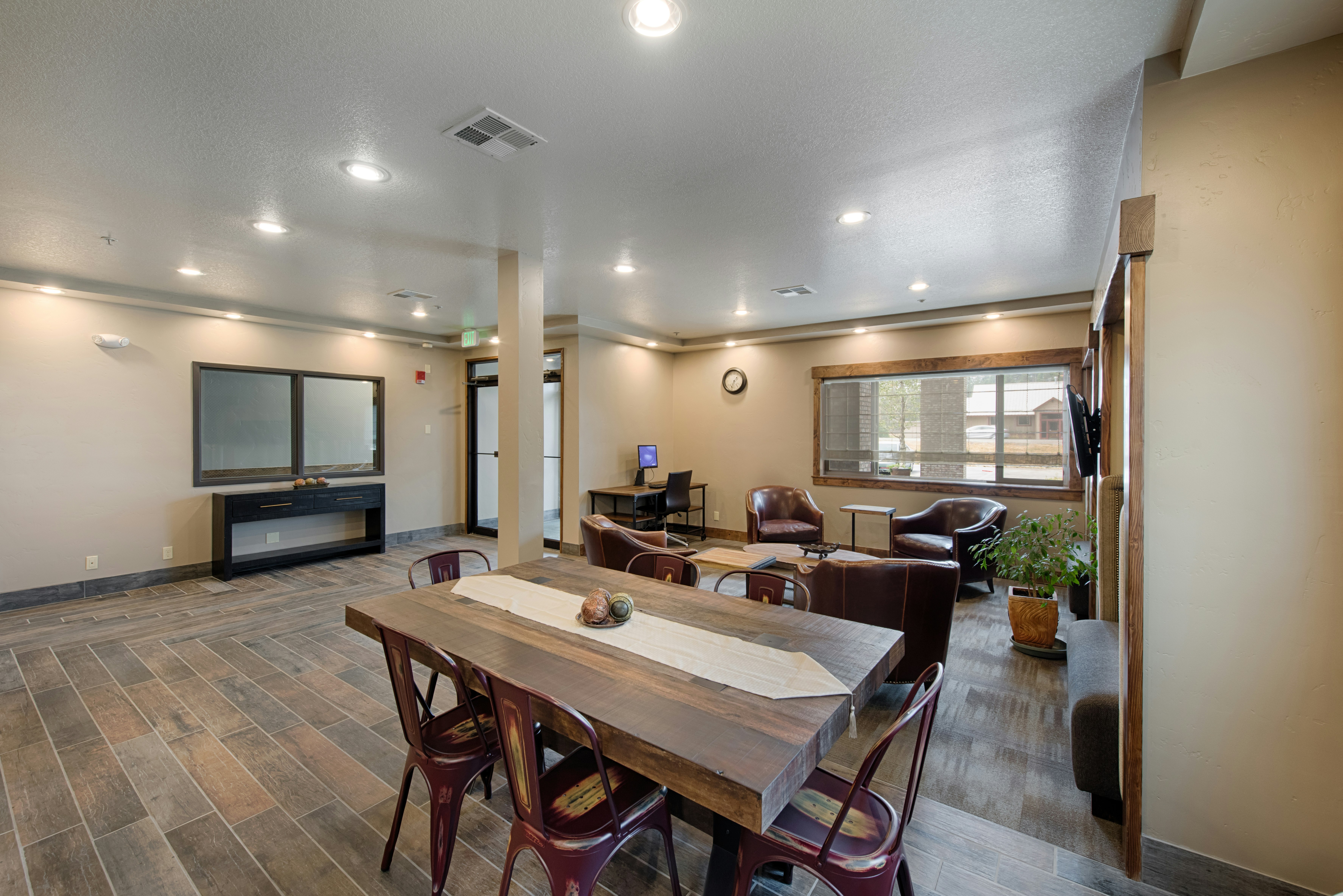 The Third Street Inn (ex Americas Best Value Inn & Suites) 35/42