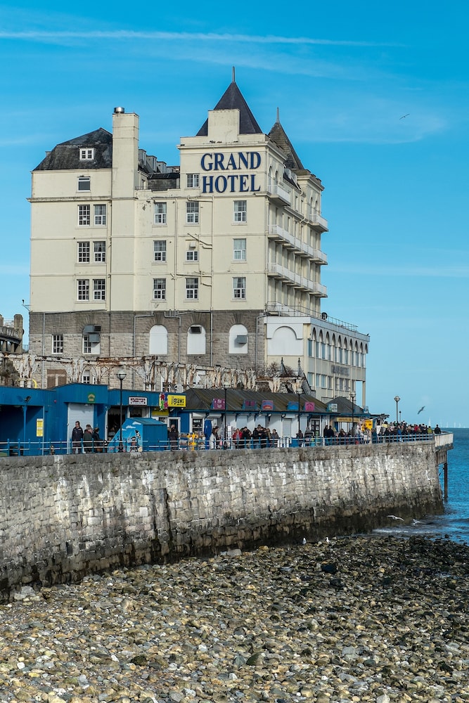 Grand Hotel Llandudno 60/65