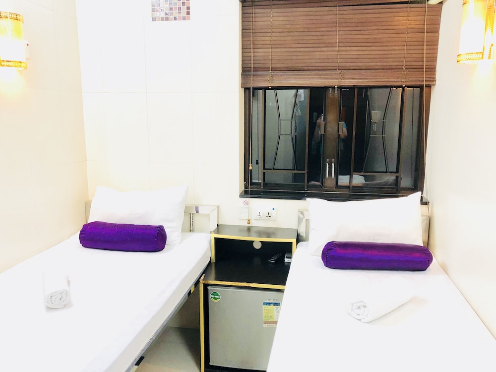 International Inn 16/30