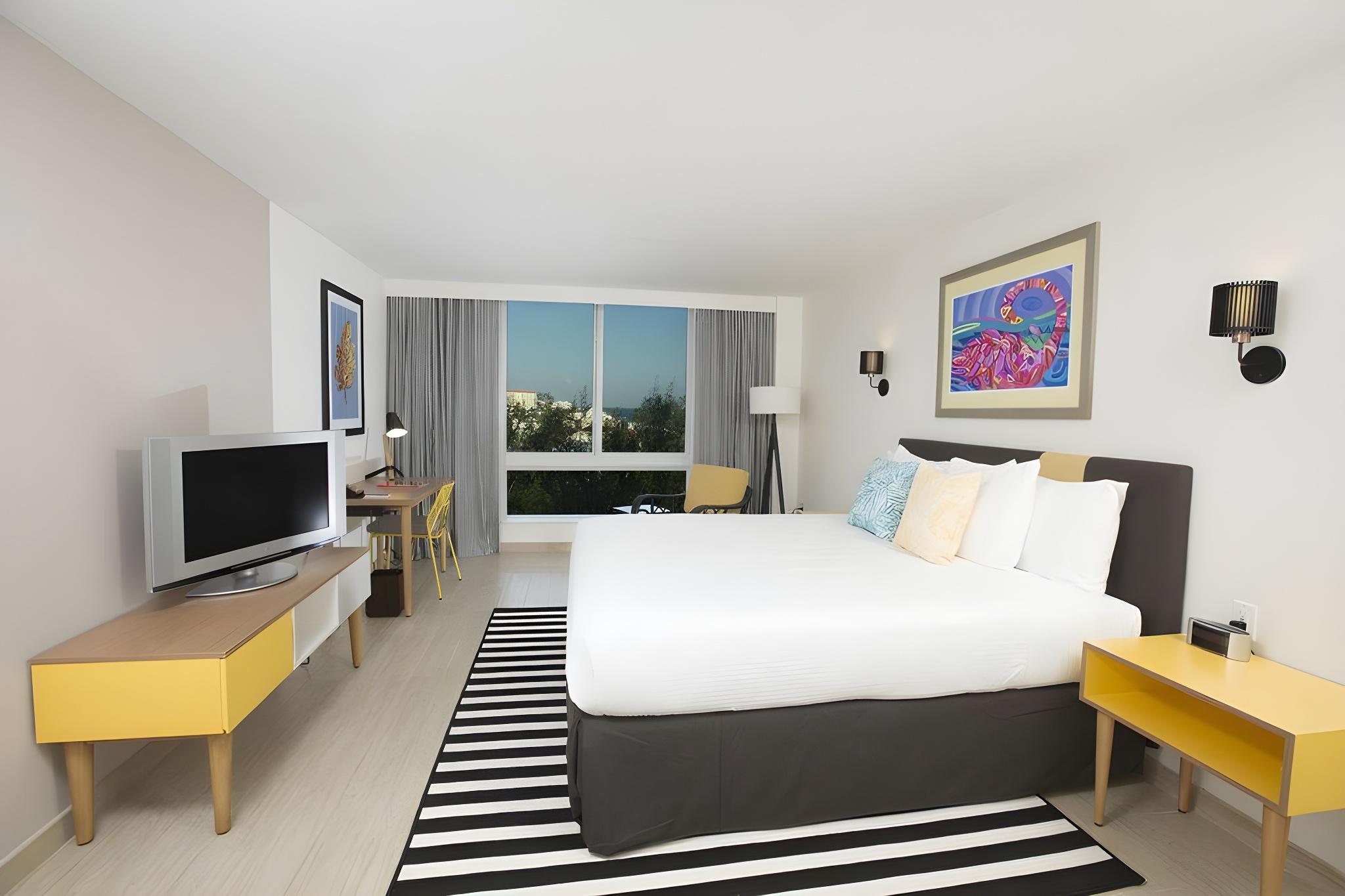 Room, Double Bed, Island View
