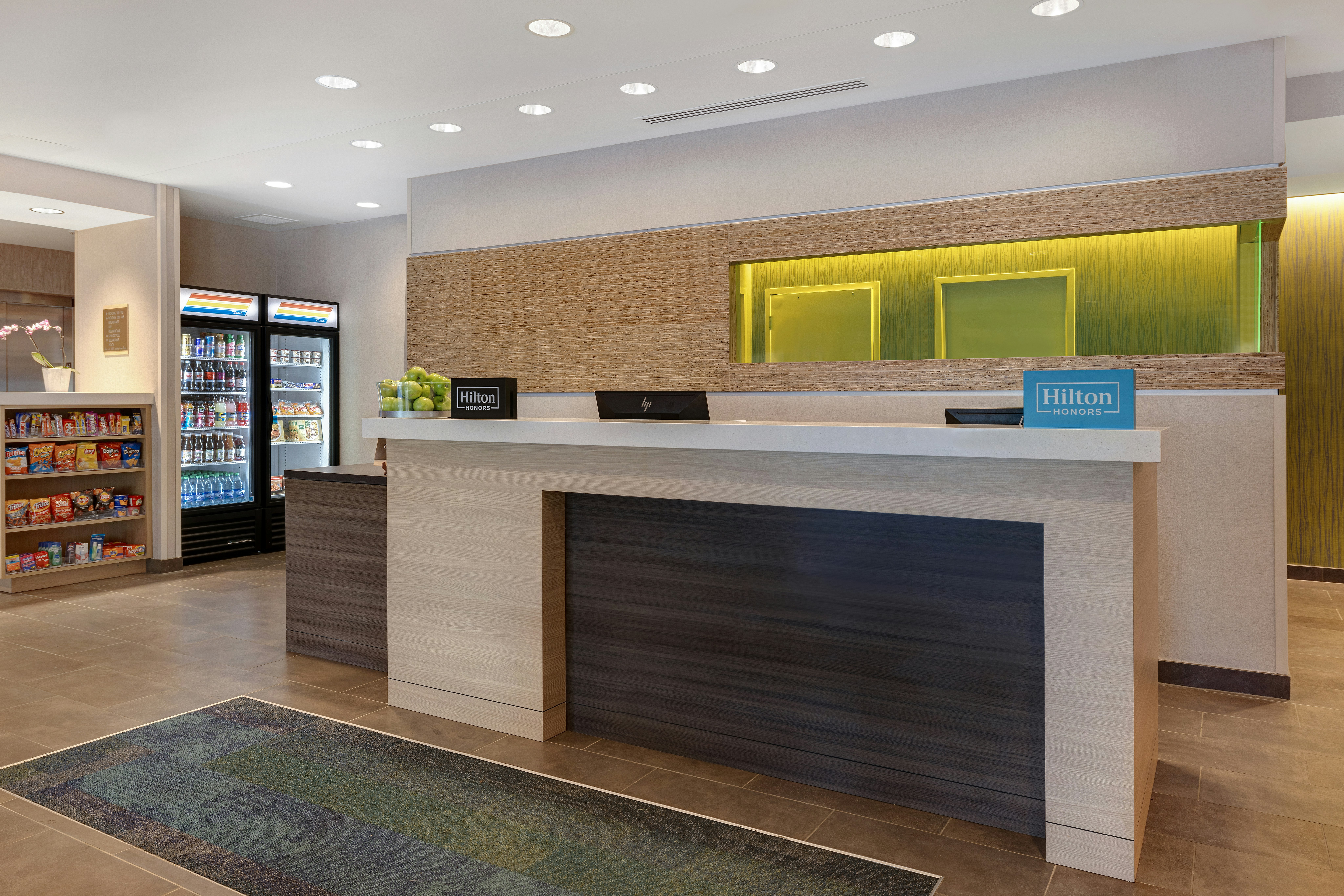 Lobby at Home2 Suites by Hilton Allentown Bethlehem Airport, BETHLEHEM - PA