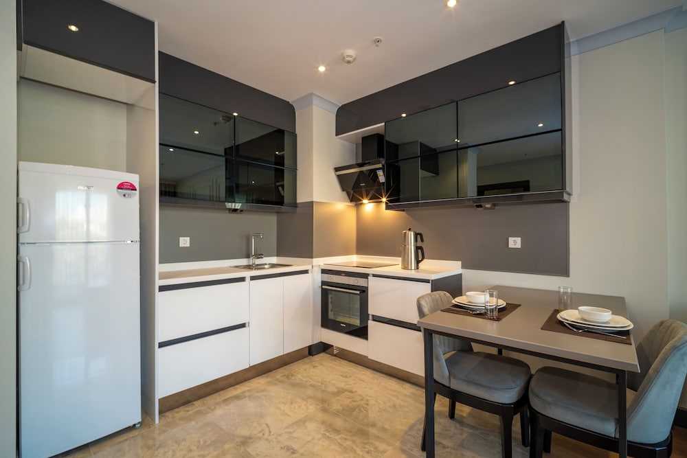 Rusel Park Residence 37/50
