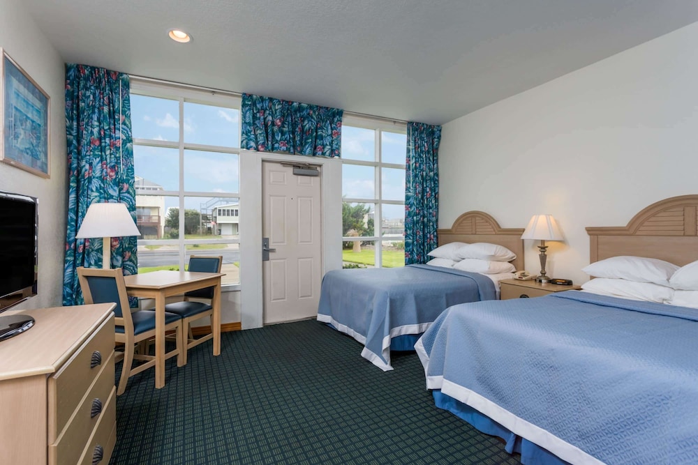 Days Inn by Wyndham Kill Devil Hills Oceanfront - Wilbur 23/59