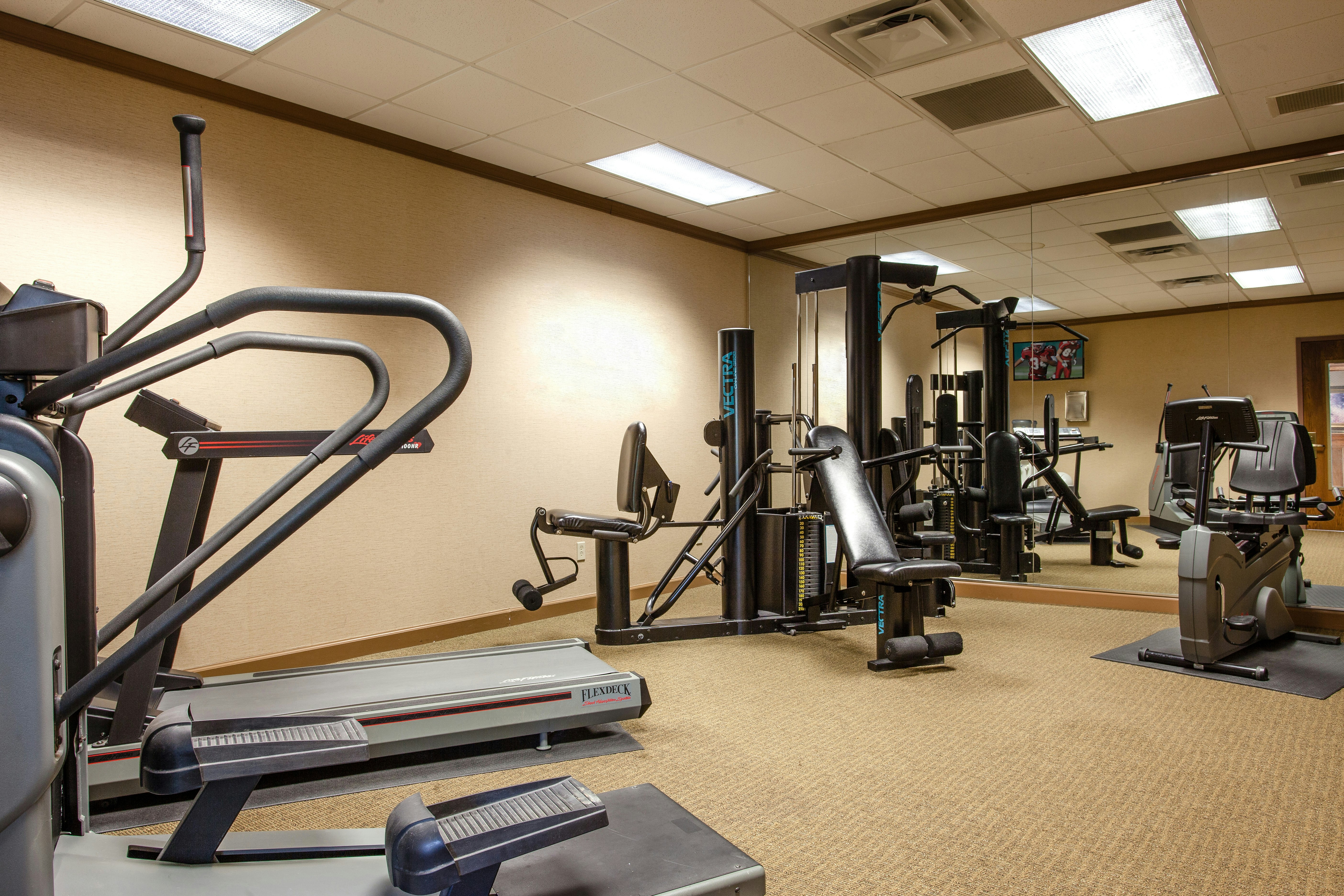 Red Roof Inn & Suites DeKalb 29/40