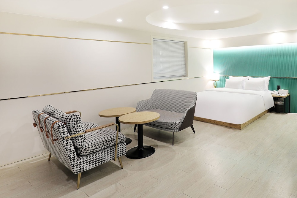 Hotel Tomgi 84/99