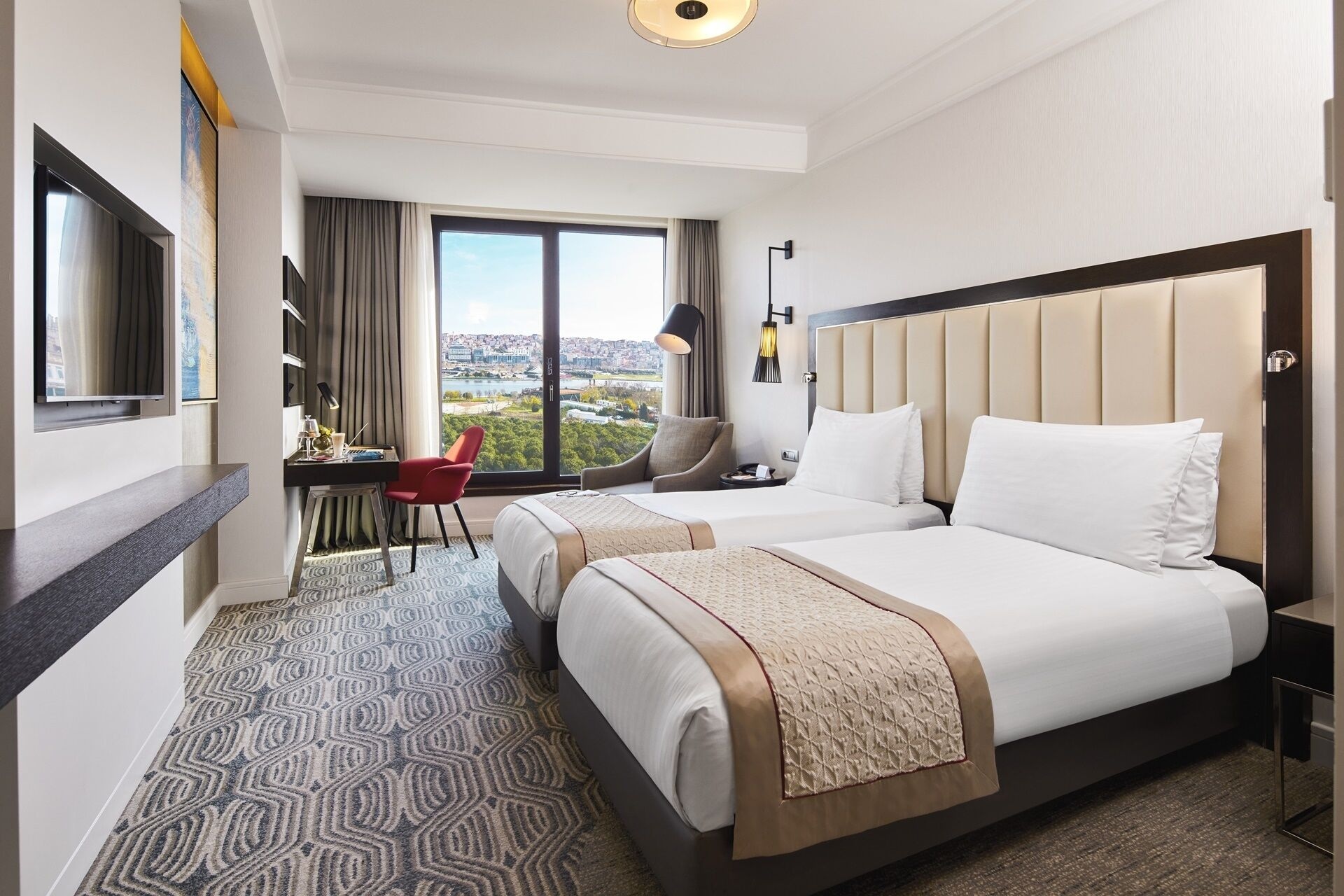 DELUXE, TWIN BEDS, SEA VIEW