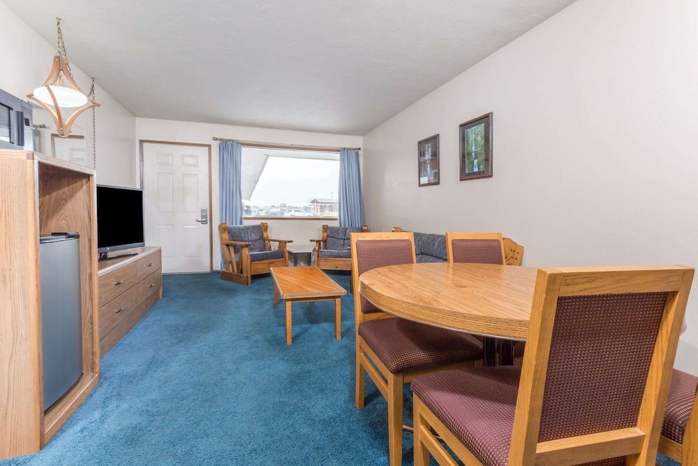 Knights Inn Boardman 23/29