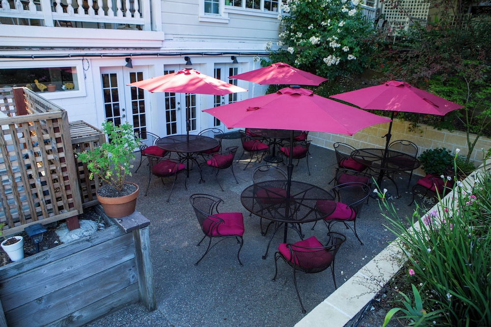 Inn at Occidental 40/50