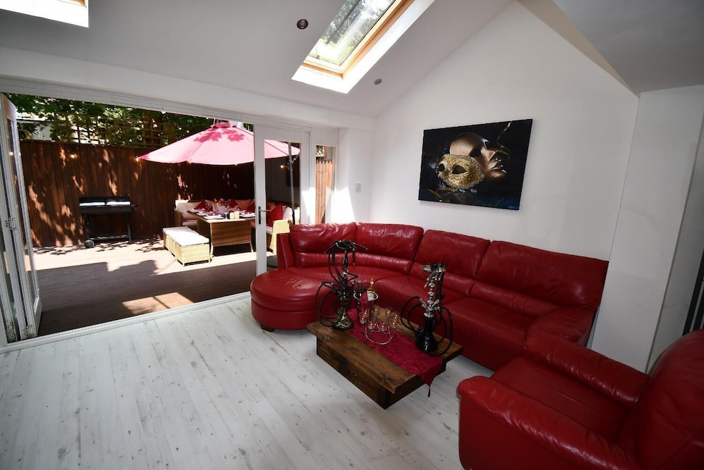 Turay Holiday Villa 6/9