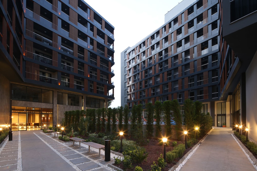 Coordinat Suites 61/65