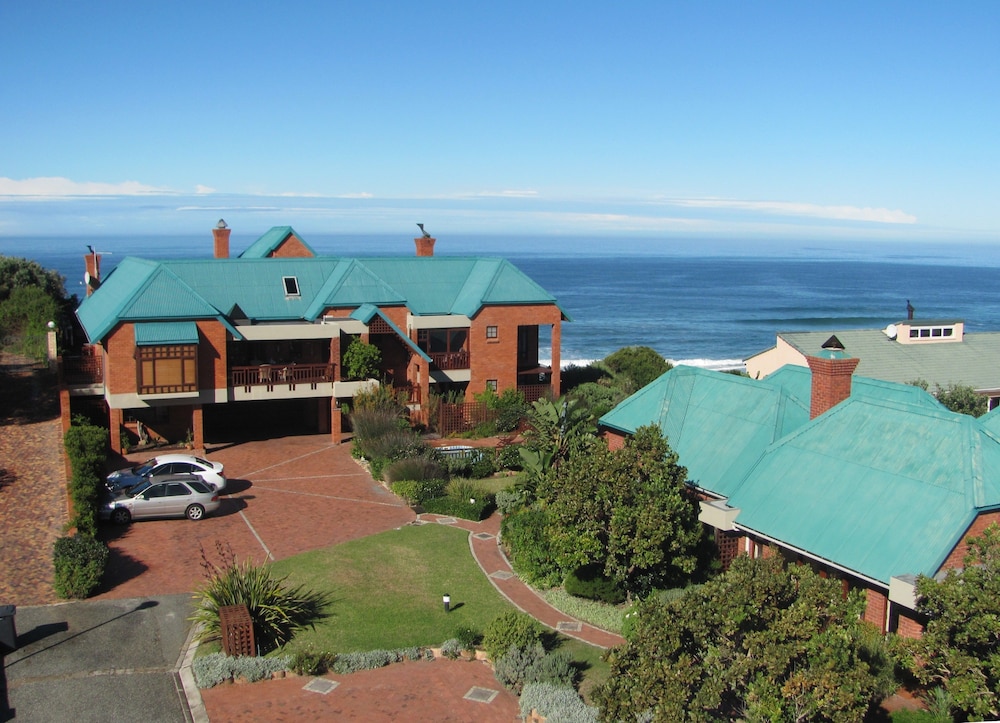Dolphin Dunes Guest House 15/19