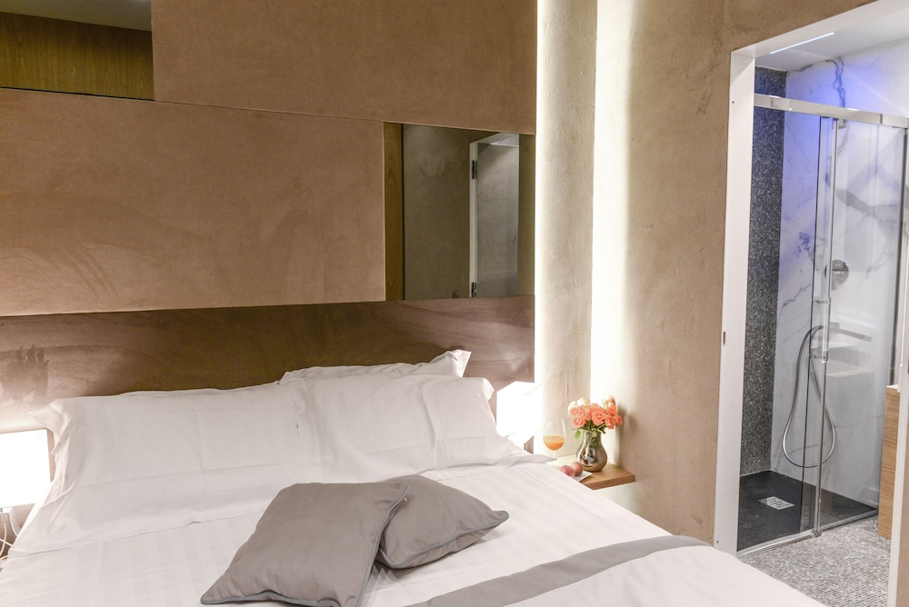 Sun Suite Luxury Pantheon 27/50