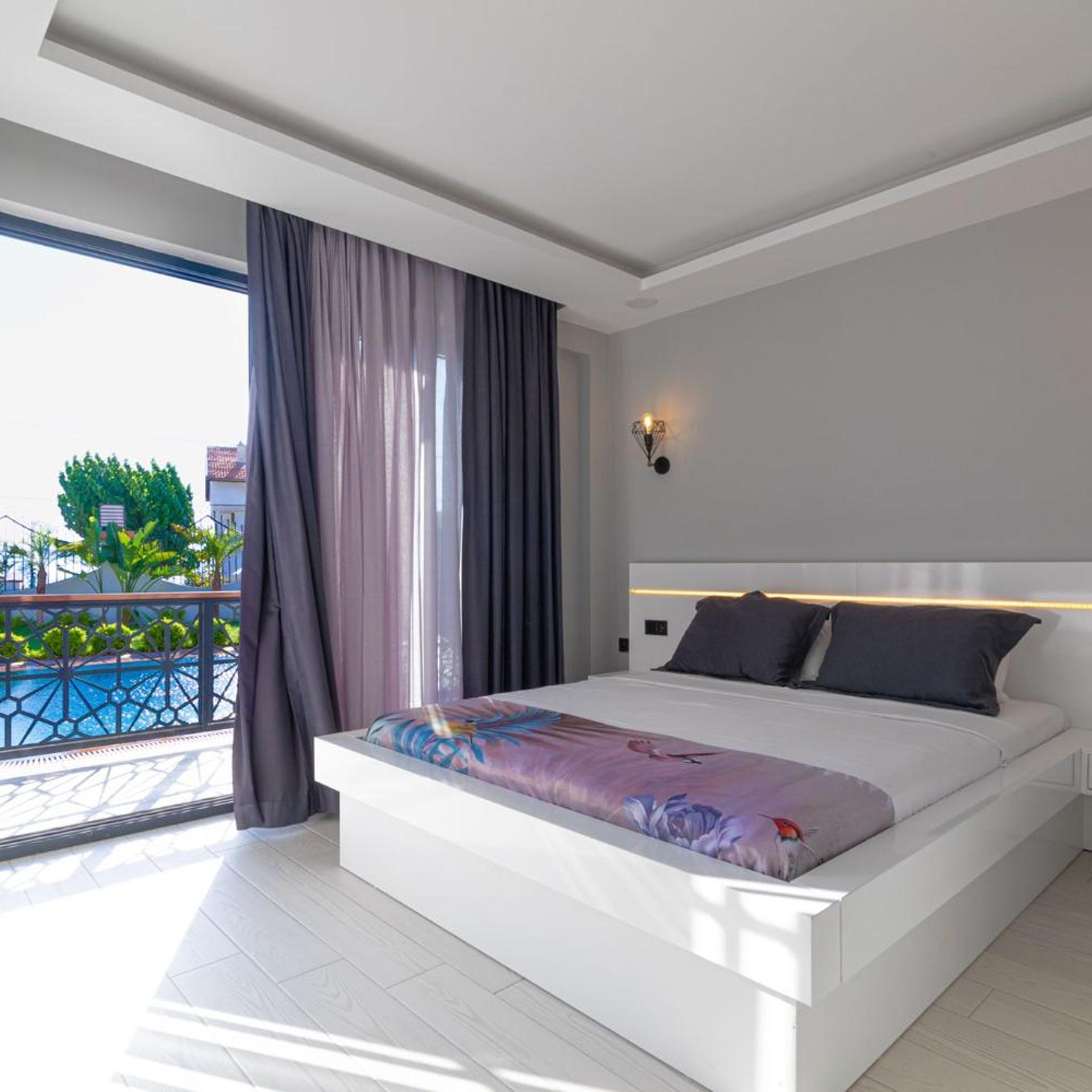 My Leos Hotel 11/50