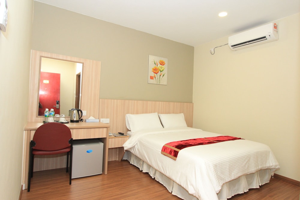 Veer Hotel 14/26