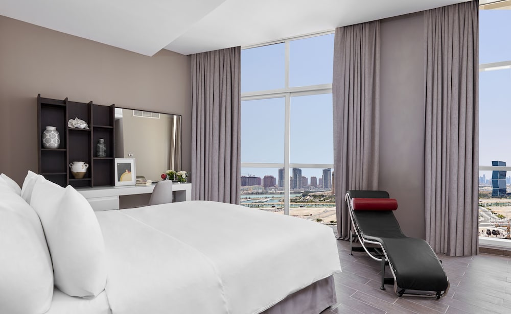 Staybridge Suites Doha Lusail 10/56